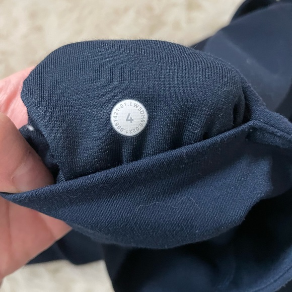 Lululemon joggers - Picture 6 of 6